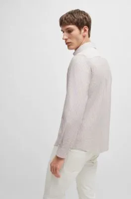 Camisa slim fit en algodón Oxford a rayas