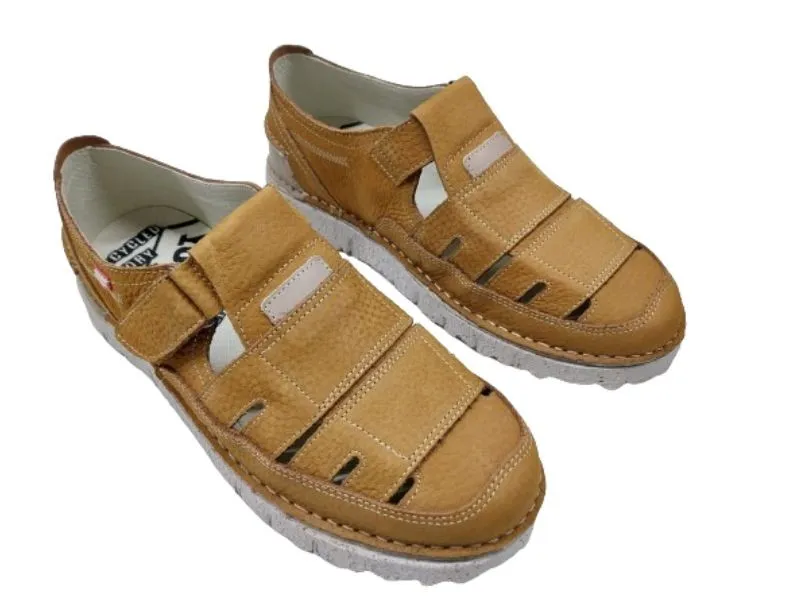 SANDALIA CERRADA PARA HOMBRE ON FOOT EN COLOR CUERO 822