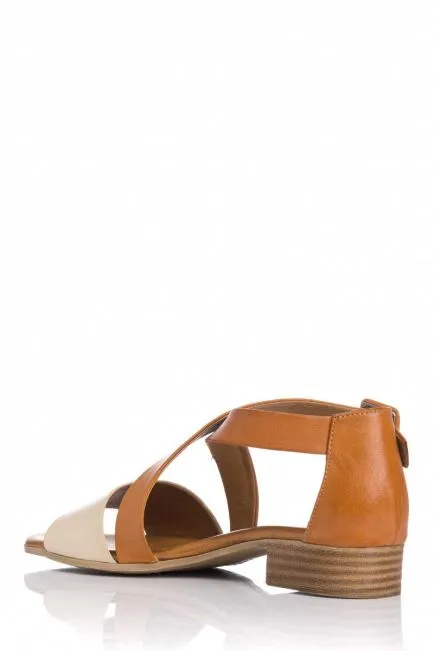 Sandalia en piel