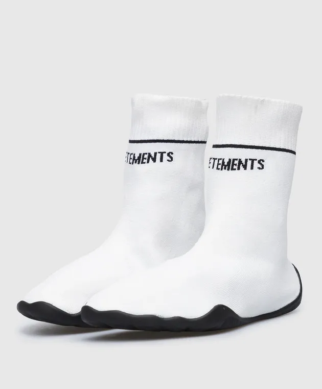 Vetements White sneakers with contrast logo pattern