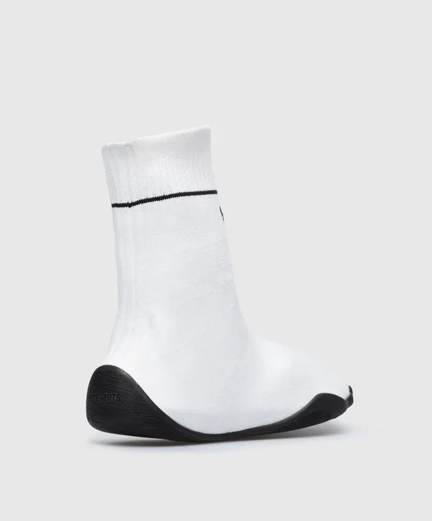 Vetements White sneakers with contrast logo pattern